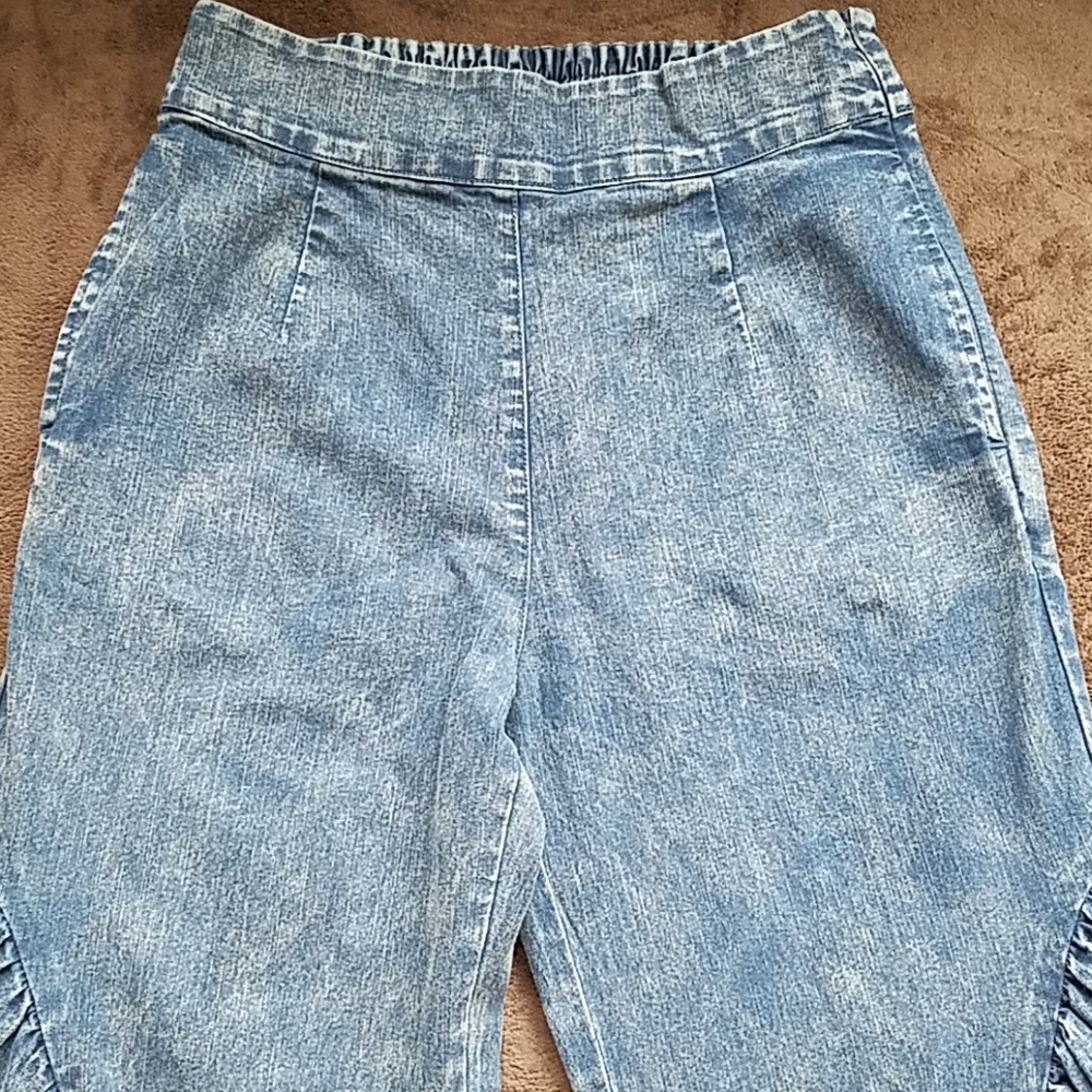 **HP** Ruffled Boho Wide Leg Jeans - Picture 2 of 11